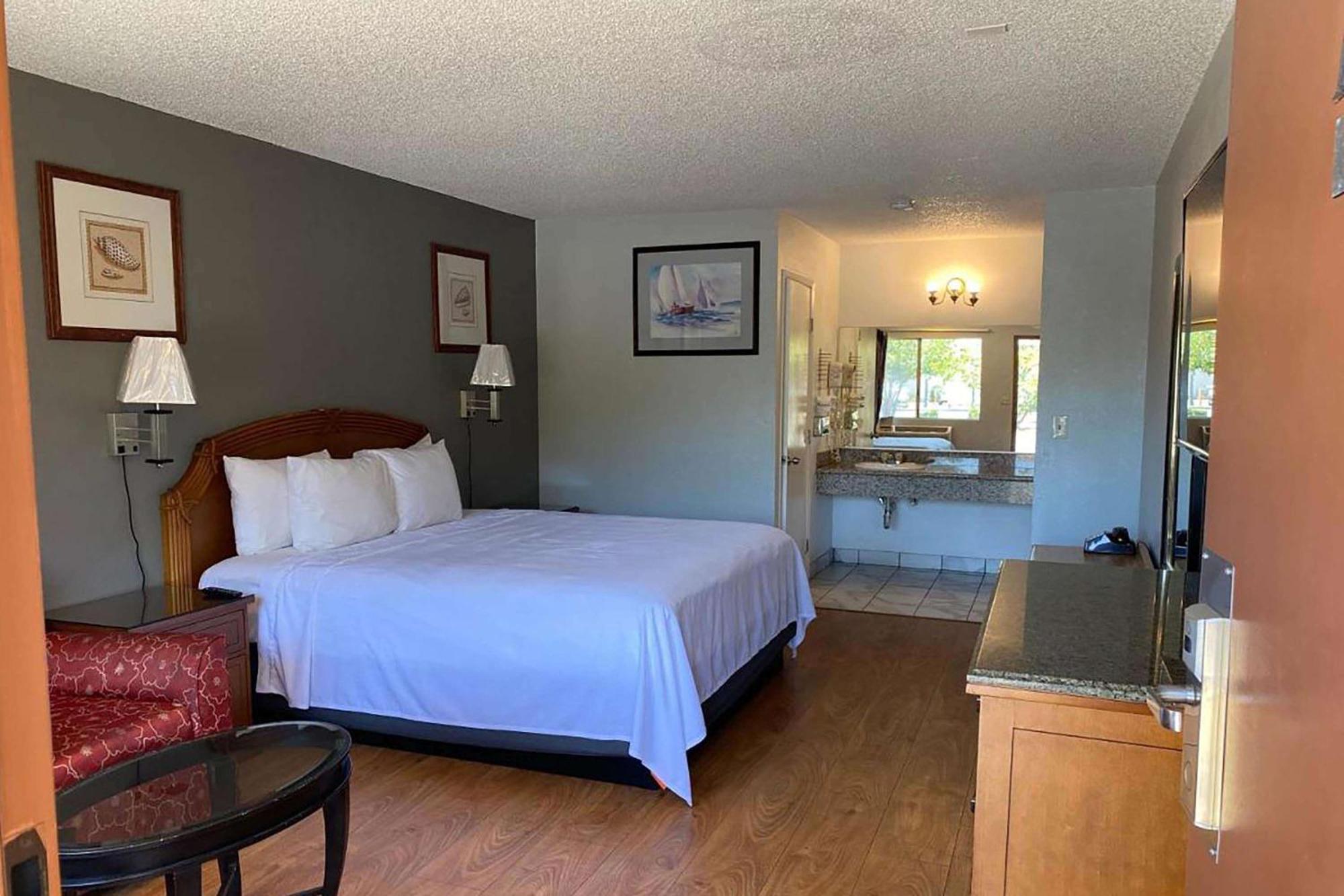 Motel Howard Johnson By Wyndham Azusa Exteriér fotografie
